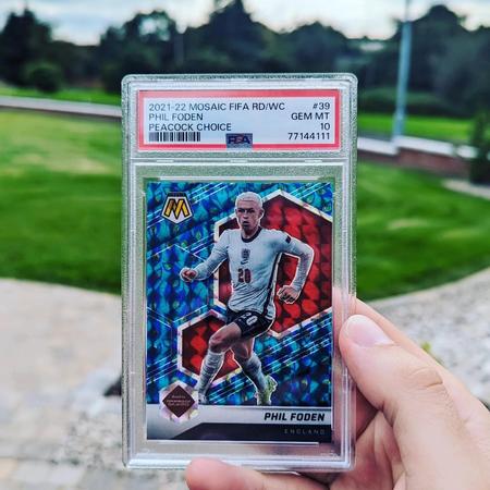 2020 Panini Prizm #18 Phil Foden
